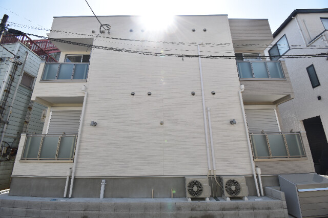 ��ʌ��������܎s�k����i���P����825-6�̃A�p�[�g�̌����O��