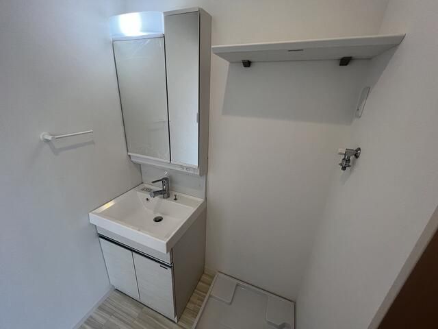 ��ʌ��������܎s�k����i���P���ڂ̃A�p�[�g�̐��ʏ�