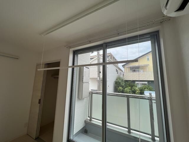 ��ʌ��������܎s�k����i���P���ڂ̃A�p�[�g�̃o���R�j�[