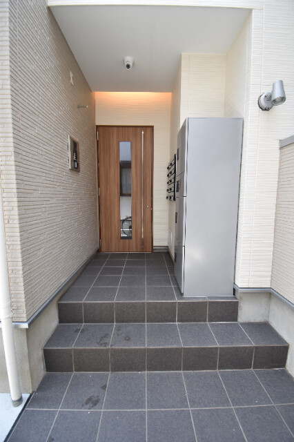 ��ʌ��������܎s�k����i���P���ڂ̃A�p�[�g�̃G���g�����X