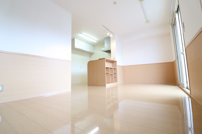 ��ʌ�����s�厚���s�̃A�p�[�g�̋��ԁE���r���O