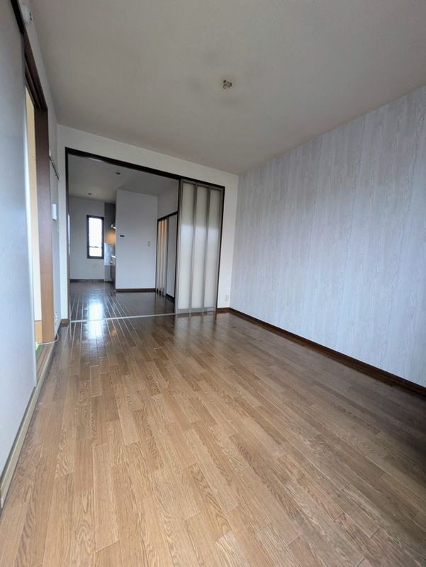 ��ʌ��������܎s����厚���V�n�̃A�p�[�g�̂��̑������E�X�y�[�X