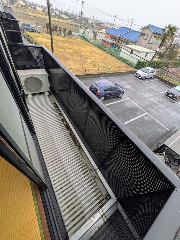 ��ʌ��������܎s����厚���V�n�̃A�p�[�g�̃o���R�j�[