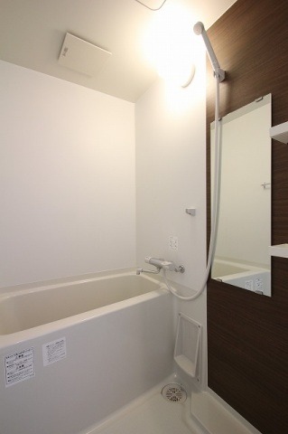 ��ʌ��������܎s�k��{�����̃A�p�[�g�̃o�X