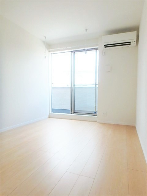 ��ʌ��������܎s��{��x�̓����R���ڂ̃A�p�[�g�̋����E���r���O