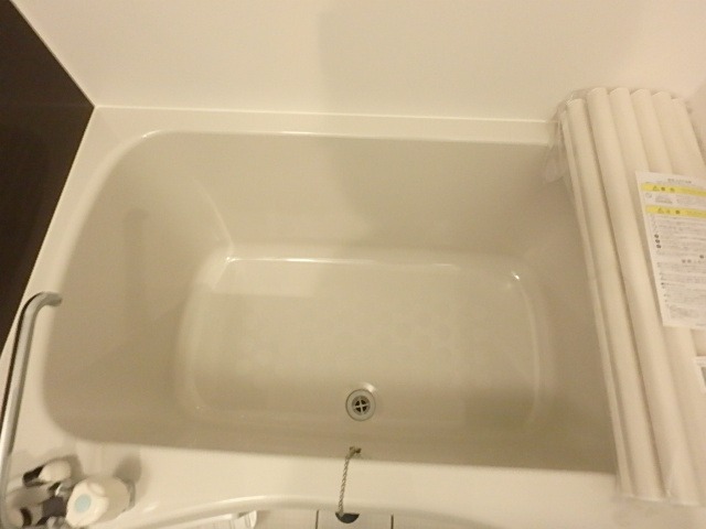 ��ʌ��������܎s��{��x�̓����R���ڂ̃A�p�[�g�̃o�X