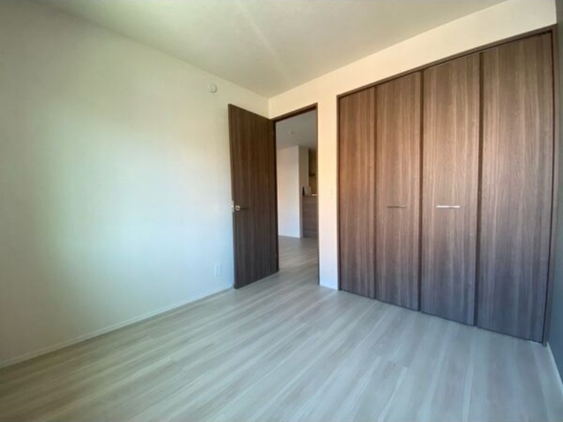 ��ʌ��������܎s�����擌��{�V���ڂ̃A�p�[�g�̂��̑������E�X�y�[�X