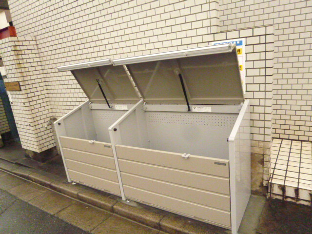 ��ʌ��������܎s�Y�a��_���P���ڂ̃A�p�[�g�̂��̑�