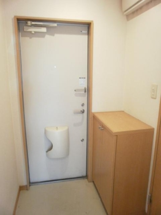 ��ʌ��k�����S�ɓޒ����h��T���ڂ̃e���X�n�E�X�̌���