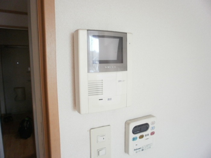 ��ʌ��k�����S�ɓޒ����h��T���ڂ̃e���X�n�E�X�̂��̑�