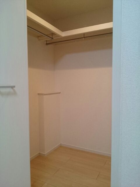 ��ʌ��k�����S�ɓޒ����h��S���ڂ̃A�p�[�g�̎��[