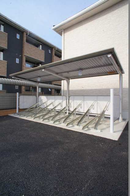 ��ʌ��k�����S�ɓޒ����h��S���ڂ̃A�p�[�g�̂��̑�