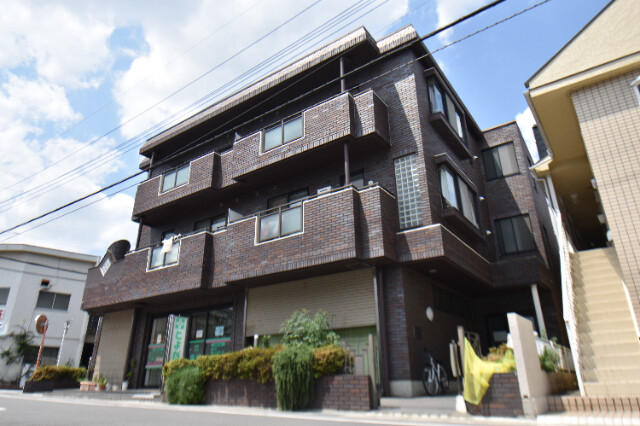 ��ʌ��������܎s�����擌��{�U����36-1�̃}���V�����̌����O��