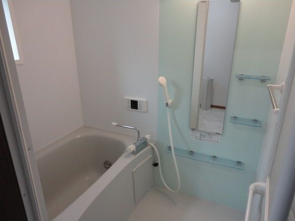 ��ʌ�����s�˒ˋ����̃A�p�[�g�̃o�X