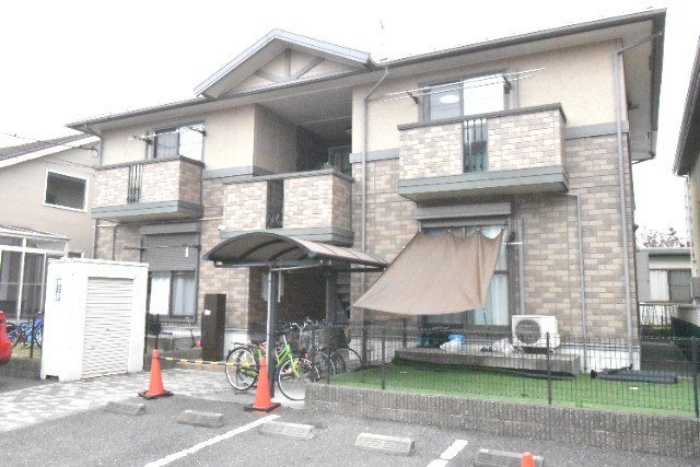 ��ʌ�����s�˒˂R����21-33�̃A�p�[�g�̌����O��