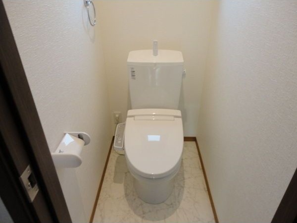 ��ʌ�����s�˒ˋ����̃A�p�[�g�̃g�C��