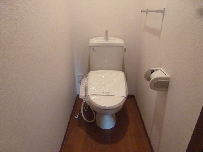 ��ʌ�����s�˒˂R���ڂ̃A�p�[�g�̃g�C��