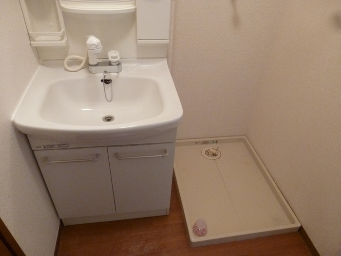 ��ʌ�����s�˒˂R���ڂ̃A�p�[�g�̐��ʏ�