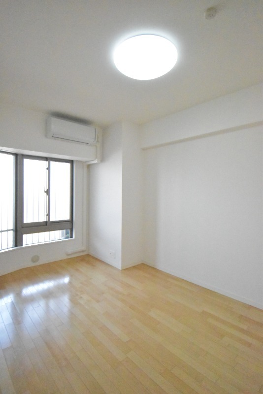 ��ʌ��������܎s�k����i���Q���ڂ̃}���V�����̋��ԁE���r���O