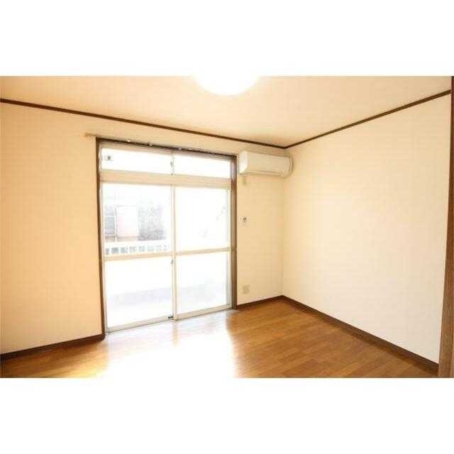 ��ʌ��������܎s���撆���Q���ڂ̃A�p�[�g�̋��ԁE���r���O