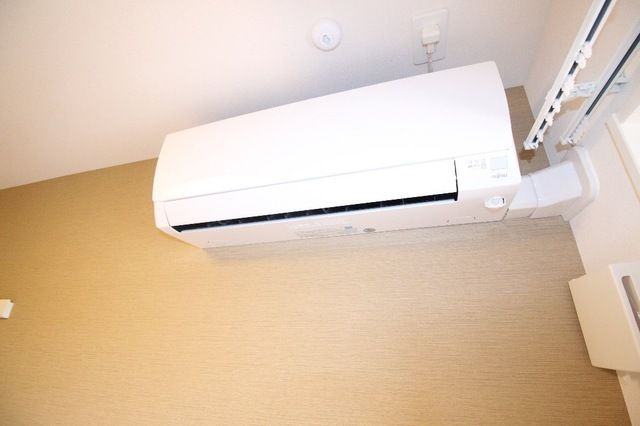 ��ʌ��z�J�s���C�N�^�E���U���ڂ̃A�p�[�g�̂��̑��ݔ�