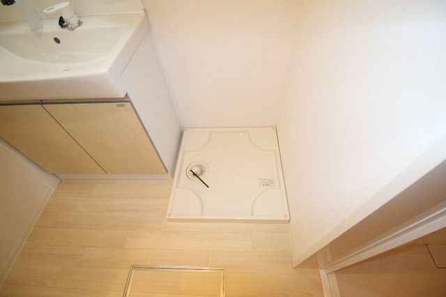 ��ʌ��z�J�s���C�N�^�E���U���ڂ̃A�p�[�g�̂��̑�