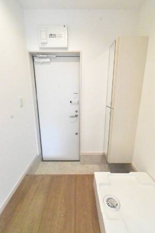 ��ʌ������s�h���R���ڂ̃A�p�[�g�̌���