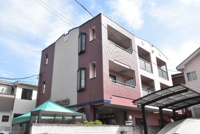 ��ʌ��z�J�s�ԎR���P����96-3�̃}���V�����̌����O��