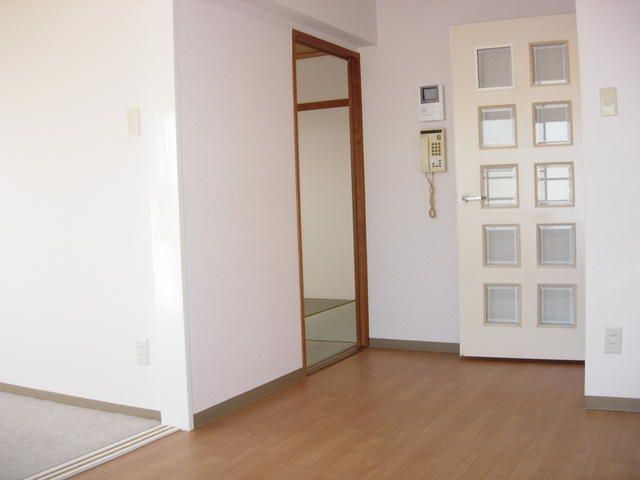 ��ʌ��������܎s��{��������P���ڂ̃}���V�����̋��ԁE���r���O