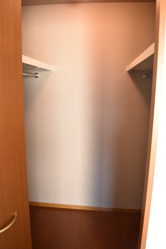 ��ʌ��������܎s��{��O���S���ڂ̃A�p�[�g�̎��[