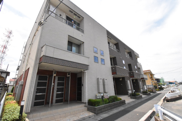 ��ʌ��������܎s��΋�������P����30-22�̃A�p�[�g�̌����O��