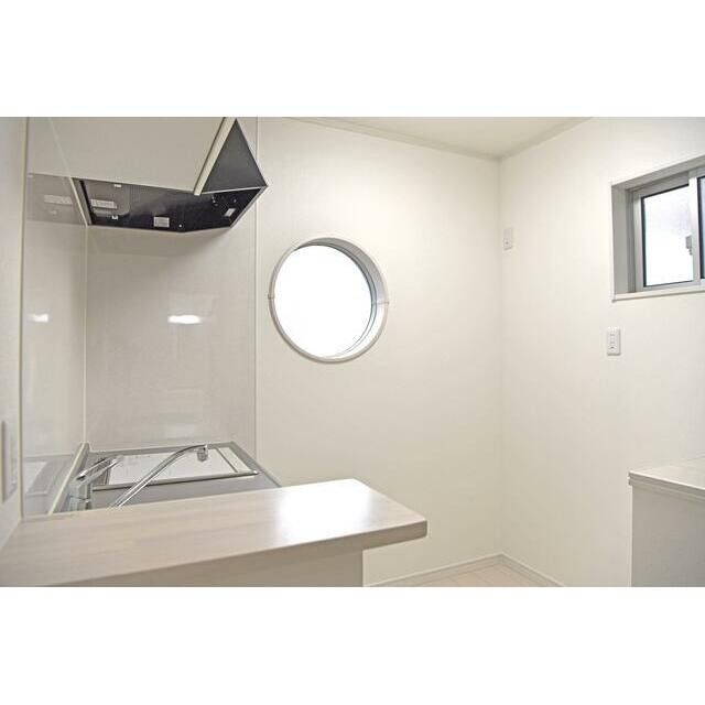 ��ʌ�����s�厚���s���т̃A�p�[�g�̃L�b�`��