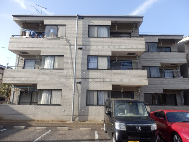 ��ʌ��������܎s��{��x�̓����Q���ڂ̃}���V�����̒��ԏ�