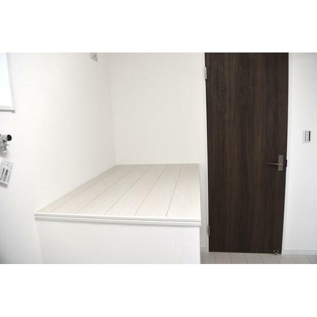 ��ʌ�����s�厚���s���т̃A�p�[�g�̂��̑��ݔ�