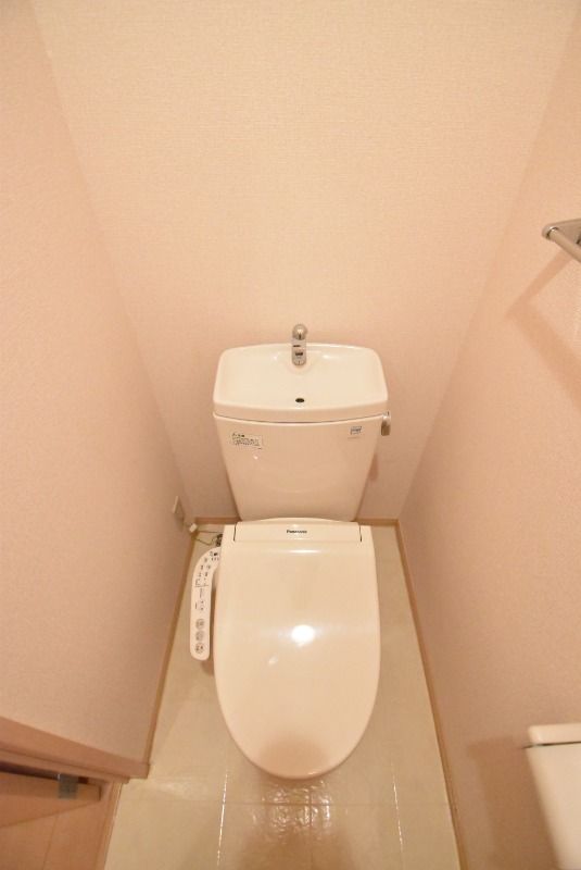 ��ʌ�����s�����Q���ڂ̃A�p�[�g�̃g�C��