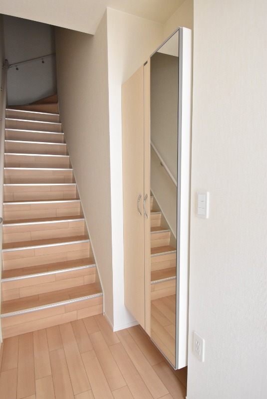 ��ʌ�����s�厚�����̃A�p�[�g�̌���