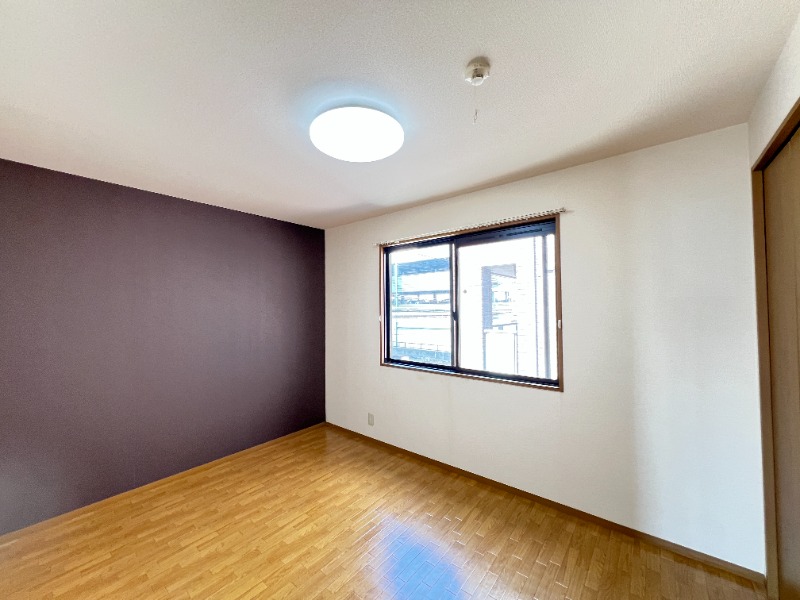 ��ʌ�����s������Q���ڂ̃A�p�[�g�̂��̑������E�X�y�[�X