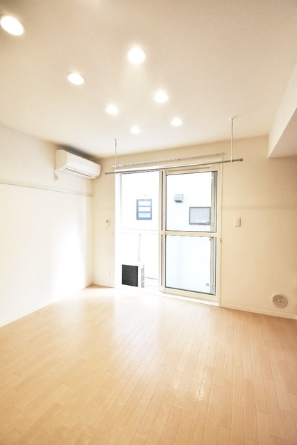 ��ʌ��������܎s�����扺�����S���ڂ̃A�p�[�g�̋��ԁE���r���O