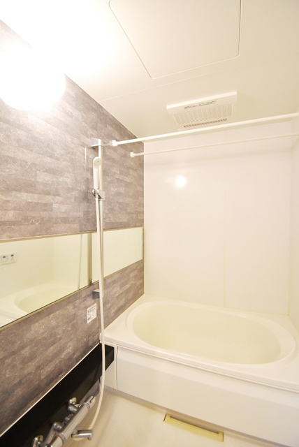 ��ʌ��������܎s�����扺�����S���ڂ̃A�p�[�g�̃o�X