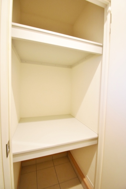 ��ʌ��������܎s�����扺�����S���ڂ̃A�p�[�g�̂��̑��ݔ�