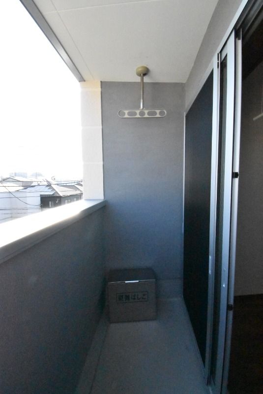 ��ʌ��������܎s�����扺�����V���ڂ̃A�p�[�g�̃o���R�j�[