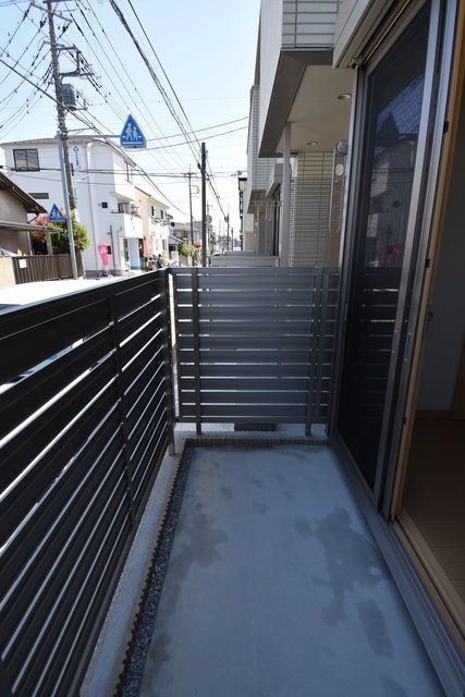 ��ʌ��������܎s��{��x�̓����R���ڂ̃A�p�[�g�̃o���R�j�[