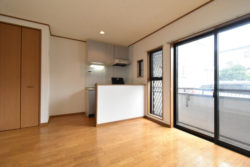 ��ʌ��������܎s��{��V�����P���ڂ̃A�p�[�g�̋��ԁE���r���O