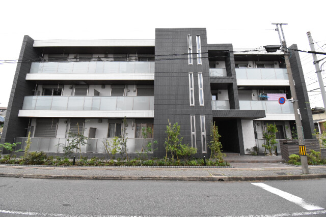 ��ʌ�����s�씵���J�S����8-5�̃}���V�����̌����O��