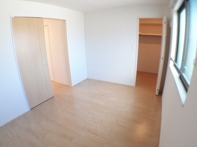 ��ʌ��������܎s��΋�厚��΂̃A�p�[�g�̂��̑������E�X�y�[�X