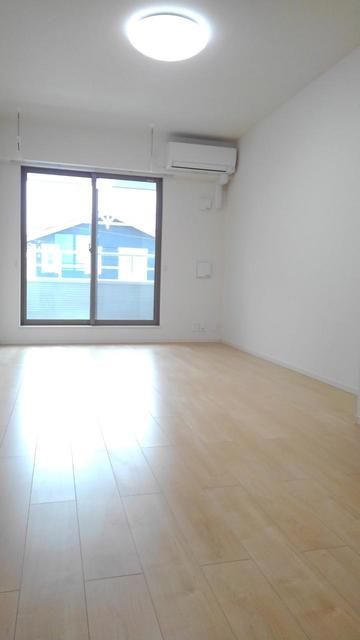 ��ʌ��������܎s��΋�������Q���ڂ̃A�p�[�g�̋��ԁE���r���O