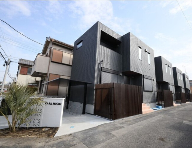 ��ʌ�����s�Ŕ�m�܂Q���ڂ̃}���V�����̌����O��