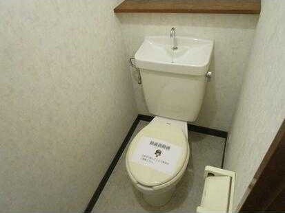 ��ʌ�����s�˒˓��R���ڂ̃A�p�[�g�̃g�C��