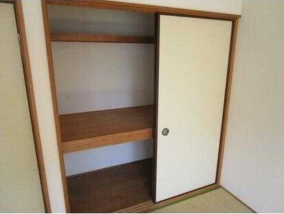 ��ʌ�����s�˒˓��R���ڂ̃A�p�[�g�̎��[