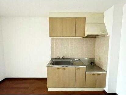 ��ʌ��������܎s��΋擌��΂U���ڂ̃A�p�[�g�̃L�b�`��